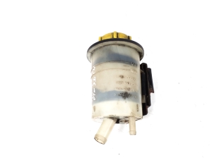 Ausgleichsbehälter Servolenkung - YC153R700AA