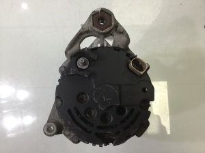 Volkswagen Passat B5 (1997–2005) Alternator 06b903016D - 4