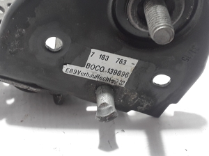 BMW 5 SERIES F10 (2010–2017) Hood latch 7183763 - 2