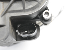 Volkswagen Passat B8 (2014–2023) Tagumine pidurisadul 3Q0615405M - 3