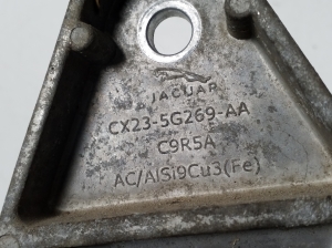 Jaguar XF (2008–2016) Summuti hoidik CX235G269AA - 3