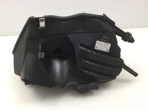AUDI A6 C6 (2004–2011) Unterteil des Luftfiltergehäuses 4F0133835F - 3