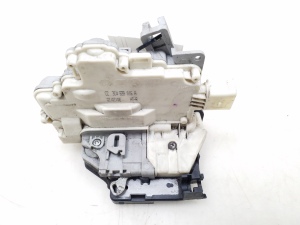 Rear side door lock - 3C4839016A