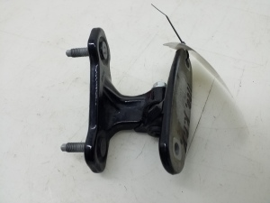 Front door top hinge - A2047200137