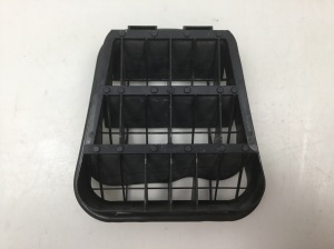 AUDI A6 C5 (1997–2005) Aizmugurējā spārna ventilācijas reste 4B0819181A - 2