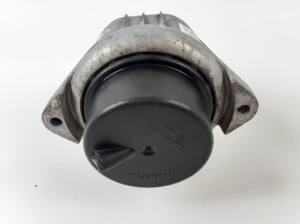 BMW 3 SERIES E91 (2005–2013) Engine mount - 2