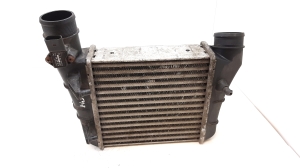 AUDI A4 B7 (2004–2008) Intercooler and its parts 8E0145805AA - 3