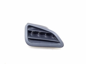 Salona paneļa ventilācijas restes - 66115AL01A