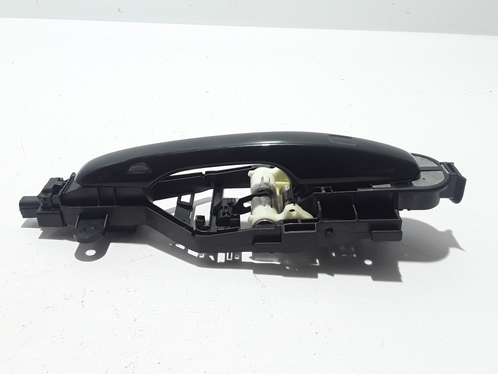 Used VOLVO XC60 Front door external opening handle and its details