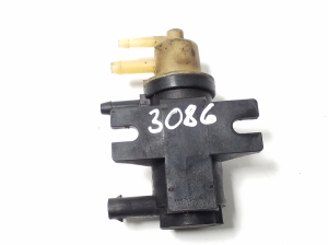Mercedes Benz E-Class W207 (2009–2017) Magnetventil A0071531428 - 3