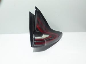  Rear corner lamp 