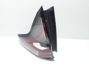  Rear corner lamp 