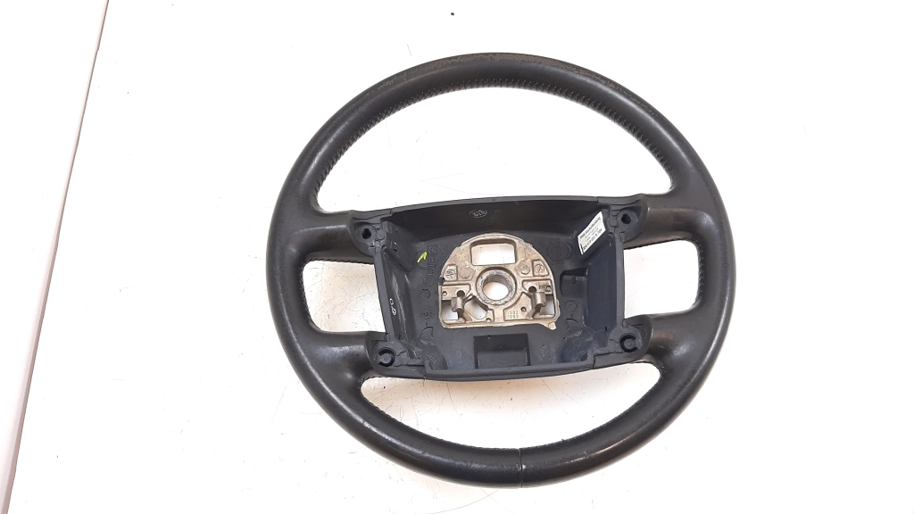 Used Volkswagen Touareg Steering wheel