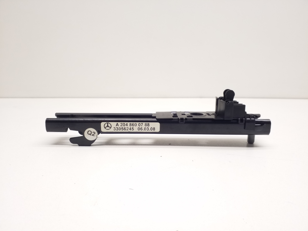 MERCEDES-BENZ C-Class W204/S204/C204 (2004-2015) Front Right Seat Belt Height Adjuster A2048600788 21850475