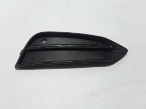 Front bumper lower grille - 31425447