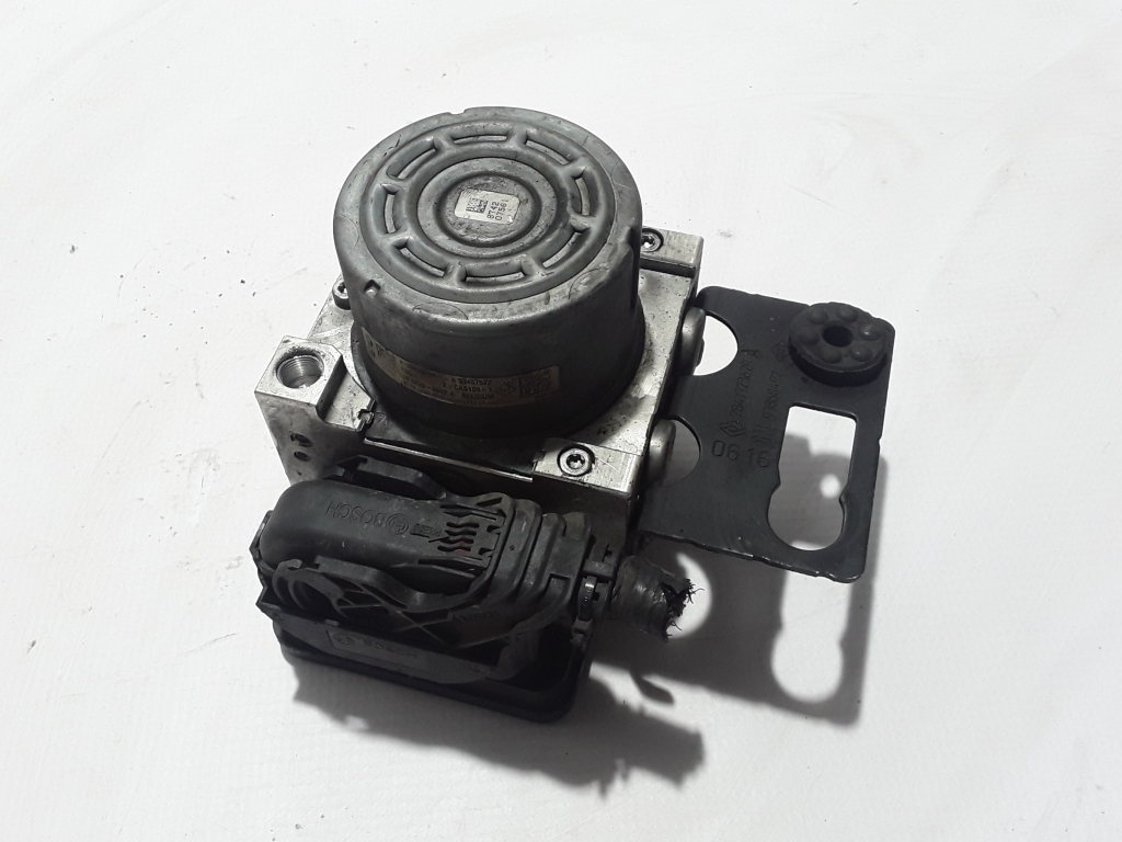 RENAULT Trafic 3 generation (2014-2023) ABS Pump 476605919R 22413547