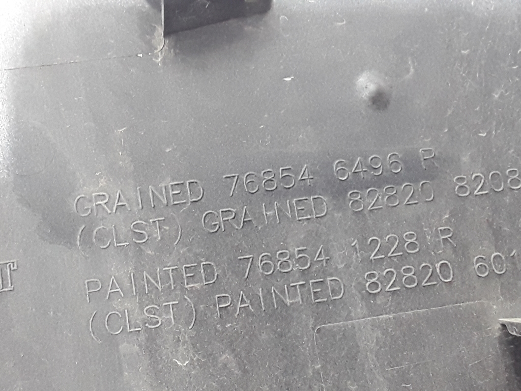 RENAULT Trafic 3 generation (2014-2023) Sliding door molding 768546496R 22413516