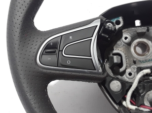  Steering wheel 