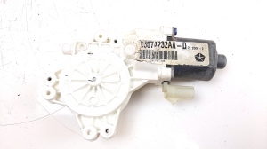 Moteur de lève-vitre de porte latérale arrière - 05074232AA