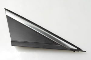 Mirror triangle trim - 39041996
