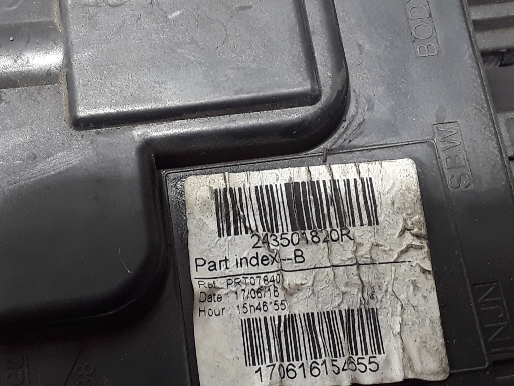 Used Opel Vivaro Relay 243501820R