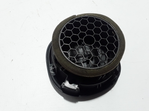 Opel Vivaro B (2014–2019) Dashboard air vent grilles 687606325R - 2