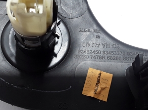 Opel Vivaro B (2014–2019) Dashboard trim 682607479R - 3