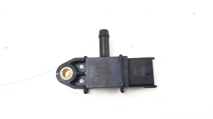  Exhaust gas sensor 