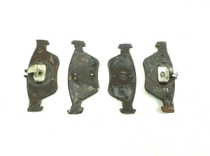Mercedes Benz CLK-Class 208 (1997–2002) Piduriklotsid ees A0024204420 - 2