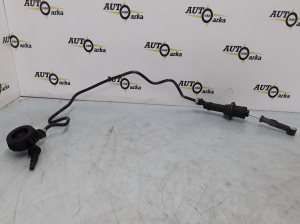   Clutch master cylinder  - 306104118R  