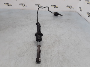 Dacia Dokker (2012–2017) Clutch master cylinder 306104118R - 2