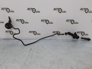 Dacia Dokker (2012–2017) Clutch master cylinder 306104118R - 3