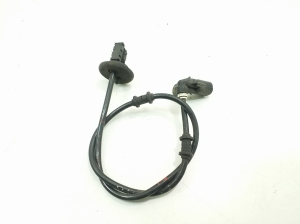Mercedes Benz CLK-Class 208 (1997–2002) ABS-Sensor hinten A2025402717 - 3