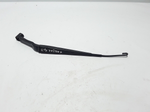  Windshield wiper blade 