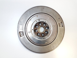   Clutch flywheel 