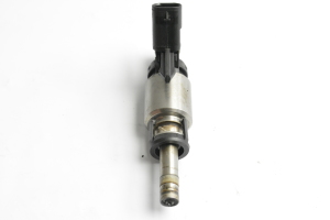 AUDI TT (2014–2026) Fuel injector 06L906036K - 2