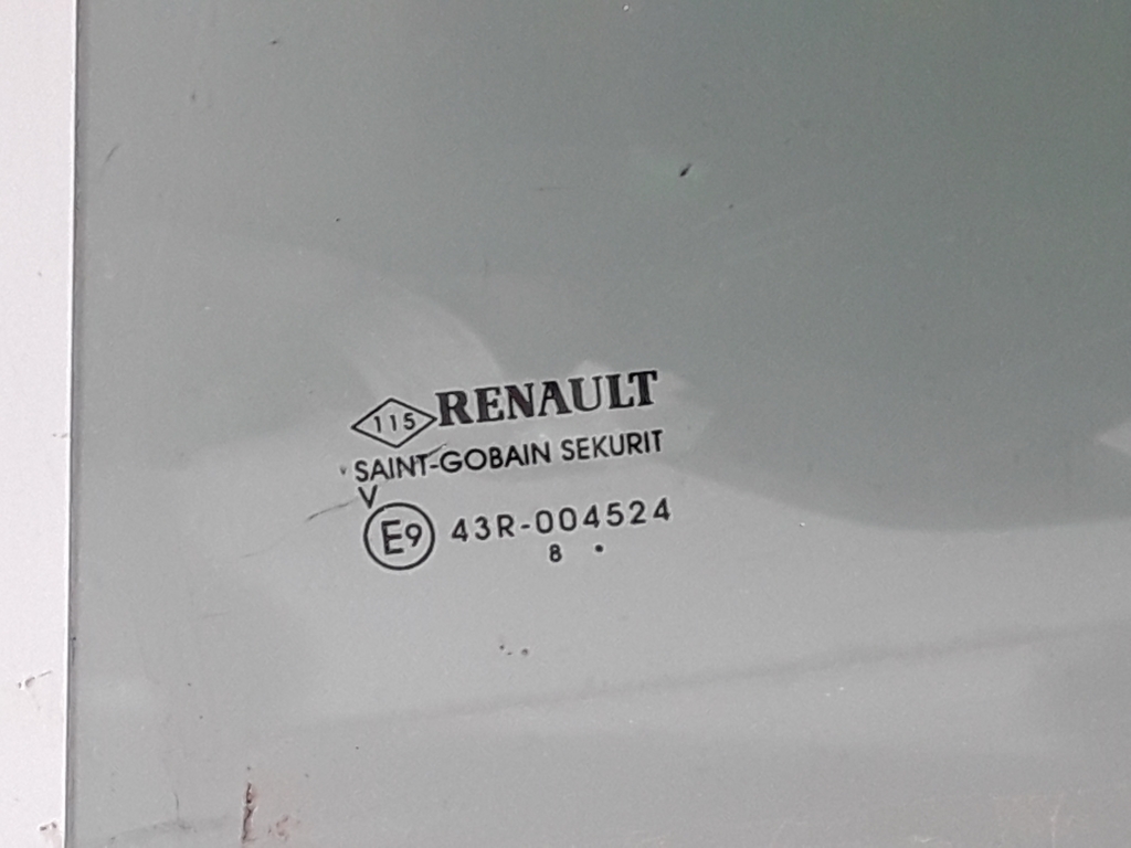 RENAULT Kadjar 1 generation (2015-2024) Стекло боковых левых дверей 823016746R 22413910