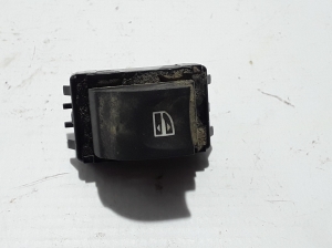   Rear side door glass switch 