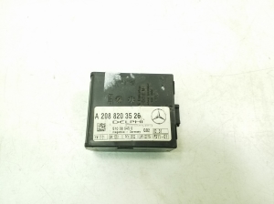 Mercedes Benz CLK-Class 208 (1997–2002) Vadības bloks A2088203526 - 2