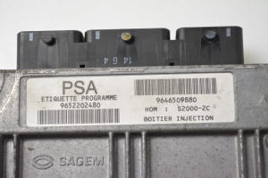 Citroen Xsara (1997–2005) Mootori juhtplokk 9652202480 - 3