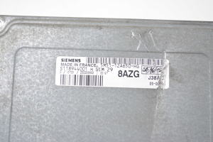 Ford Focus (2004–2011) Engine control unit 5M5112A650HG - 3
