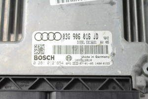 AUDI A4 B7 (2004–2008) Mootori juhtplokk 03G906016JD - 4