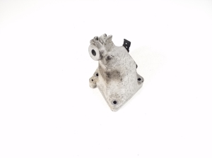   Engine bracket  - A6422230504 