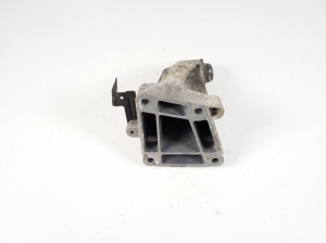 Mercedes Benz S-Class 221 (2005–2013) Mootori kinnitus A6422230504 - 4
