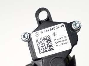 Mercedes Benz GL-Class 164 (2006–2012) Rooli reguleerimislüliti A1645403245 - 3