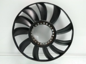 AUDI A4 B5 (1994–2001) Jahutusventilaatori tiivik 058121301B - 2