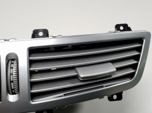 Mercedes Benz S-Class 221 (2005–2013) Dashboard air vent grilles - 2