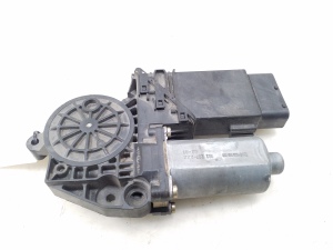 Front door window regulator motor - 