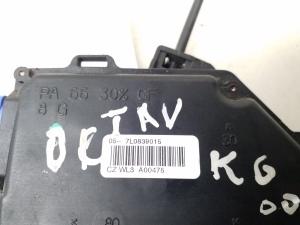Skoda Octavia II (2004–2013) Rear side door lock 7L0839015 - 4