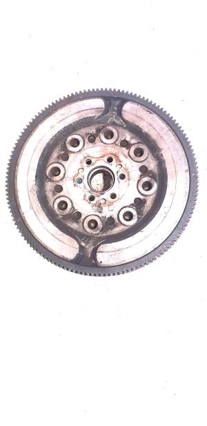 Clutch flywheel